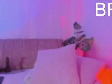 Chaturbate Live Sex Cam of lilysoto