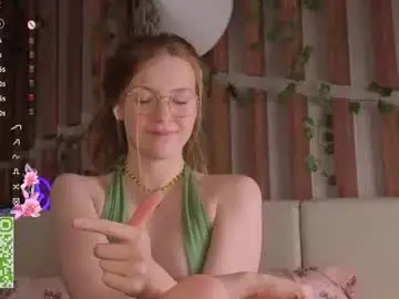 Chaturbate Live Porn of lyra_thenymph