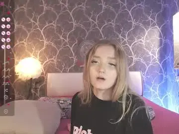 Chaturbate Live Sex Cam of miamiameow