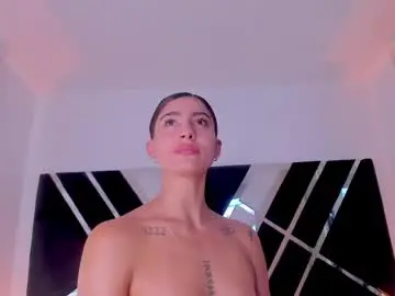 Chaturbate Live Porn of ava_fontana2