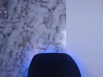 Chaturbate Live Sex Cam of lincy_honeyy