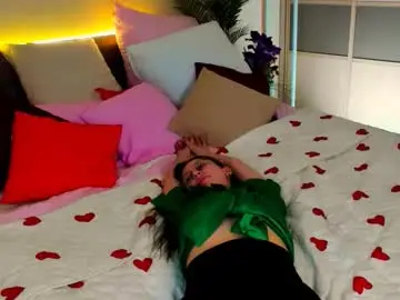 Chaturbate Adult Webcams of yourlovelystoryy