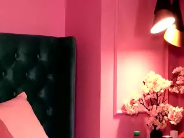 Chaturbate Live Sex Cam of lorryskye