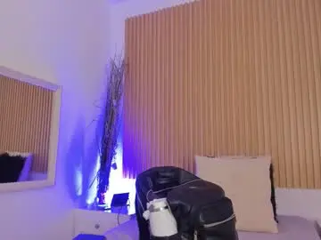 Chaturbate Sex Cam of genesisruiz