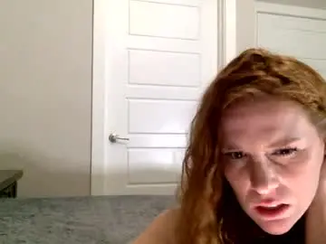 Chaturbate Live Sex Cam of cherry_sinn