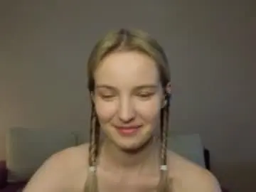 Chaturbate Watch Live Sex Cams of tashinapetitto