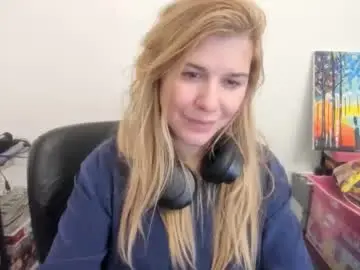 Chaturbate Adult Video Chat of artsyandcraftsy_