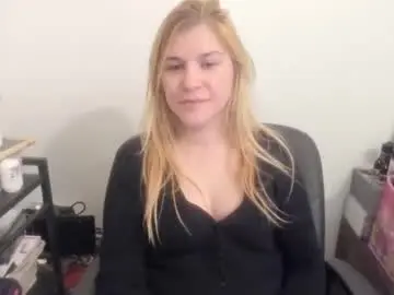 Chaturbate Adult Video Chat of artsyandcraftsy_