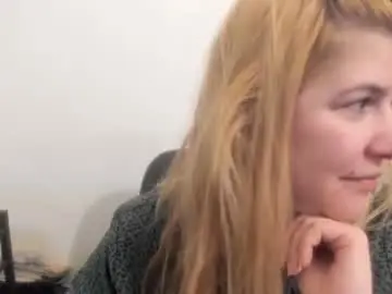 Chaturbate Nude Webcam of artsyandcraftsy_