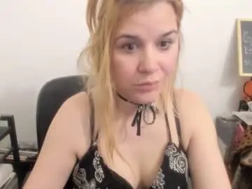 Chaturbate Adult Webcams of artsyandcraftsy_