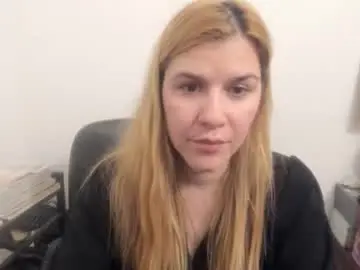 Chaturbate Live Porn of artsyandcraftsy_