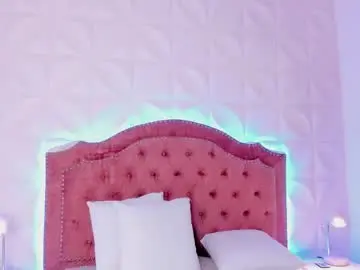 Chaturbate Live Sex Cam of sara_laurent_