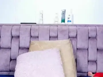 Chaturbate Free Live Porn of andrea_bigtits69