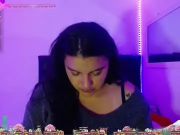 Chaturbate Watch Live Sex Cams of laurenkenner28_