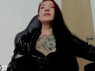 Chaturbate Watch Live Sex Cams of belyswitch