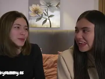 Chaturbate Nude Webcam of mia_nevaeh