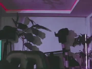 Chaturbate Watch Live Sex Cams of abril__colen