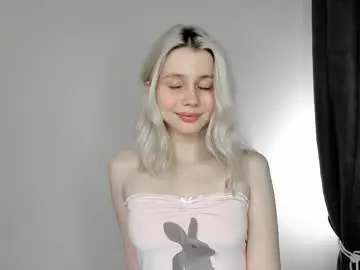 Chaturbate Sex Cam of hi_popsy