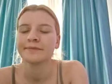 Chaturbate Live Porn of lucileourth