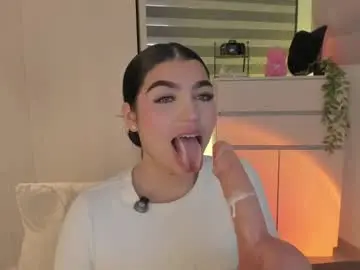 Chaturbate Best live sex cam show of emily_kenner