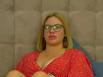 Chaturbate Watch Live Sex Cams of marianeumann