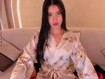 Chaturbate Live Sex of mialaurence_