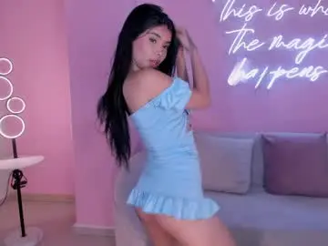 Chaturbate Free Live Porn of mialaurence_