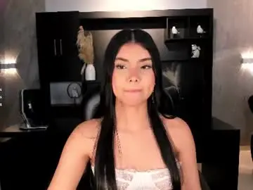 Chaturbate Live Porn of mialaurence_