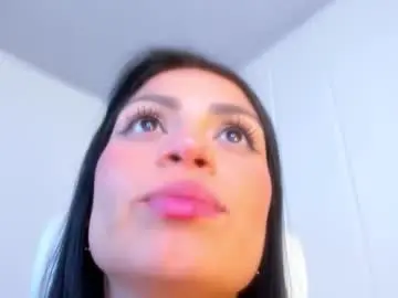 Chaturbate Adult Video Chat of dominique_21x