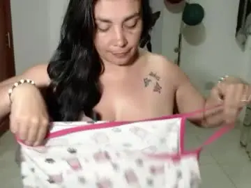 Chaturbate Free Live Porn of vivian_milf_paint