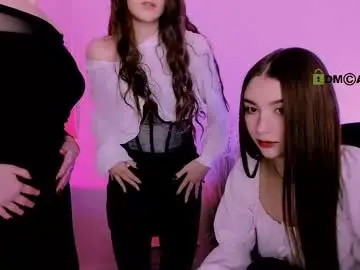 Chaturbate Live Sex Cam of barbara_crazy