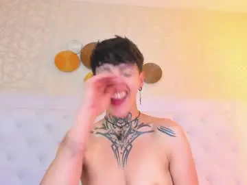 Chaturbate Live Sex Cam of b3k_afrodict