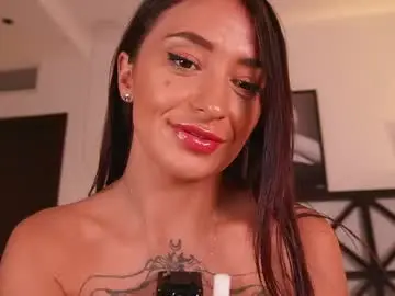 Chaturbate Live Sex Cam of erikabee