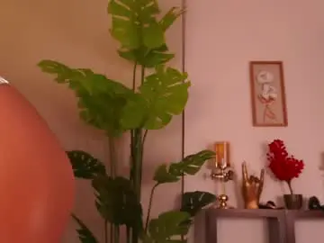 Chaturbate Watch Live Sex Cams of erikabee