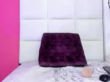 Chaturbate Nude Webcam of nahomi_hot69_