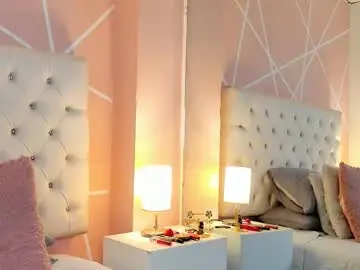 Chaturbate Live Porn of rosalinda_77