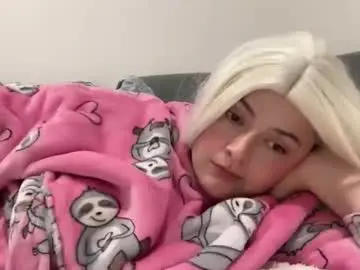 Chaturbate Live Porn of emily_morning_dew