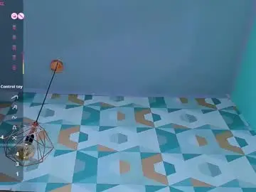 Chaturbate Live Sex Cam of adelinaconte1