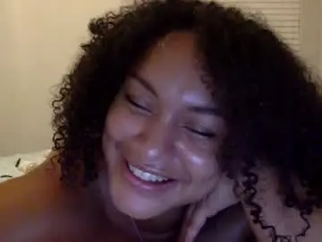 Chaturbate Live Sex of goldenpuss95