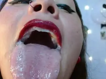 Chaturbate Live Sex of miss_evoleth2