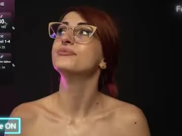 Chaturbate Nude Webcam of tracyix