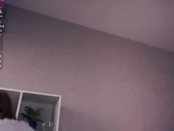 Chaturbate Live Sex Cam of mckenziedyen