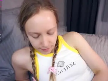Chaturbate Nude Webcam of mckenziedyen