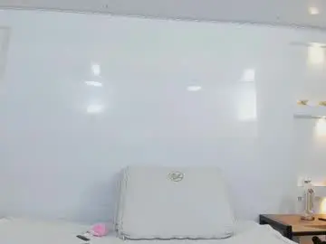 Chaturbate Live Sex Cam of ikia_lopez