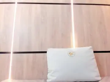 Chaturbate Adult Video Chat of ikia_lopez