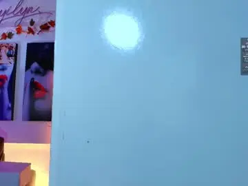 Chaturbate Live Sex Cam of kayilyn