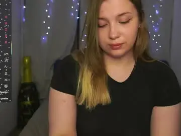 Chaturbate Nude Webcam of cute_sharloti