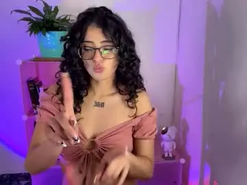 Chaturbate Live Sex Cam of karoline_jones_