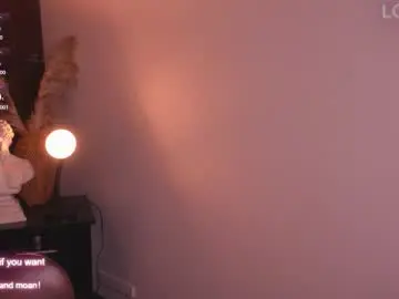 Chaturbate Adult Webcam of x_helena_xx