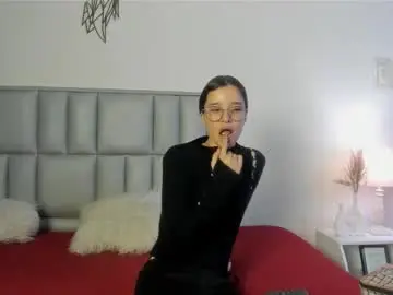 Chaturbate Adult Webcam of zoe_dear